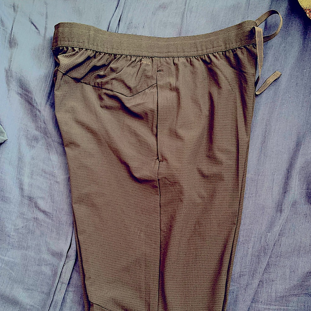 Skora jogging pants tapered fit NWT reflective men’s S